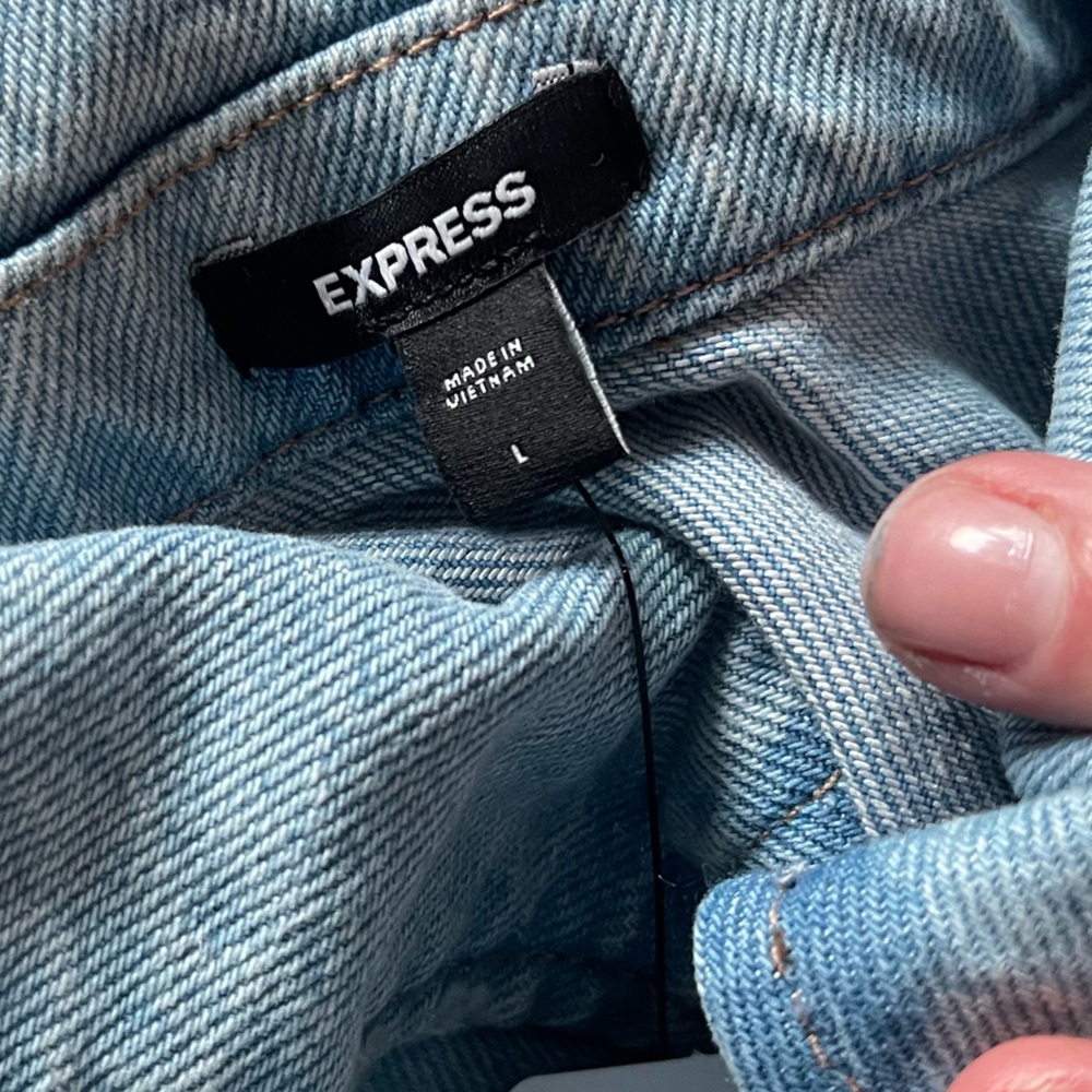Express Denim Relaxed Ankle Straight Leg Jumpsuit - Picture 6 of 6